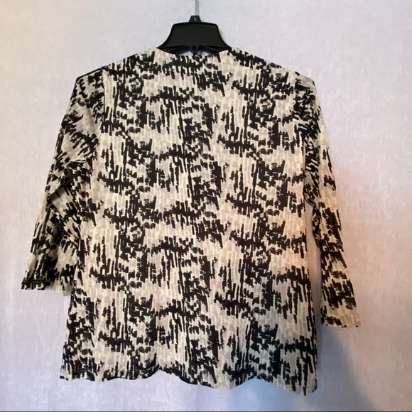 Ann Taylor black and grey printed blouse - Picture 2 of 3